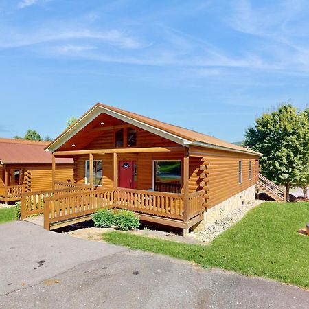 White Oak Resort Southern Comfort ガトリンバーグ エクステリア 写真