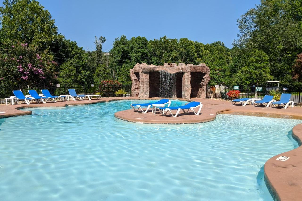 White Oak Resort Southern Comfort ガトリンバーグ エクステリア 写真